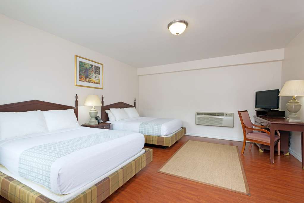Leelas Villa Inn Flesherton Room photo